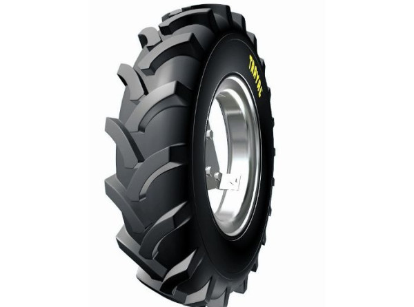 Trayal 5.00-15/4 D-57 TRAYAL AUTO GUME