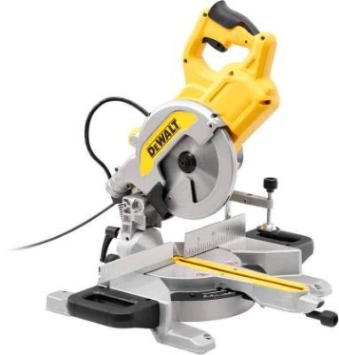 DeWALT potezna testera DWS777 BAŠTA, BAZENI I ALATI