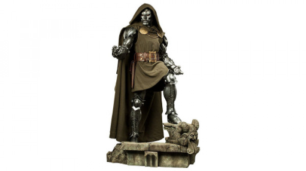 Doctor Doom: Marvel Legendary Scale Figure GAMING 